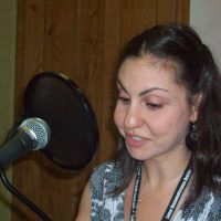 Photo of Svetlana Shkolyar during a podcast discussion